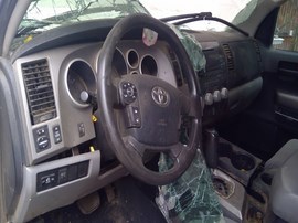 2013 TOYOTA TUNDRA, WHITE, EXTD CAB, 5.7L, AT. 2WD.   Z26492